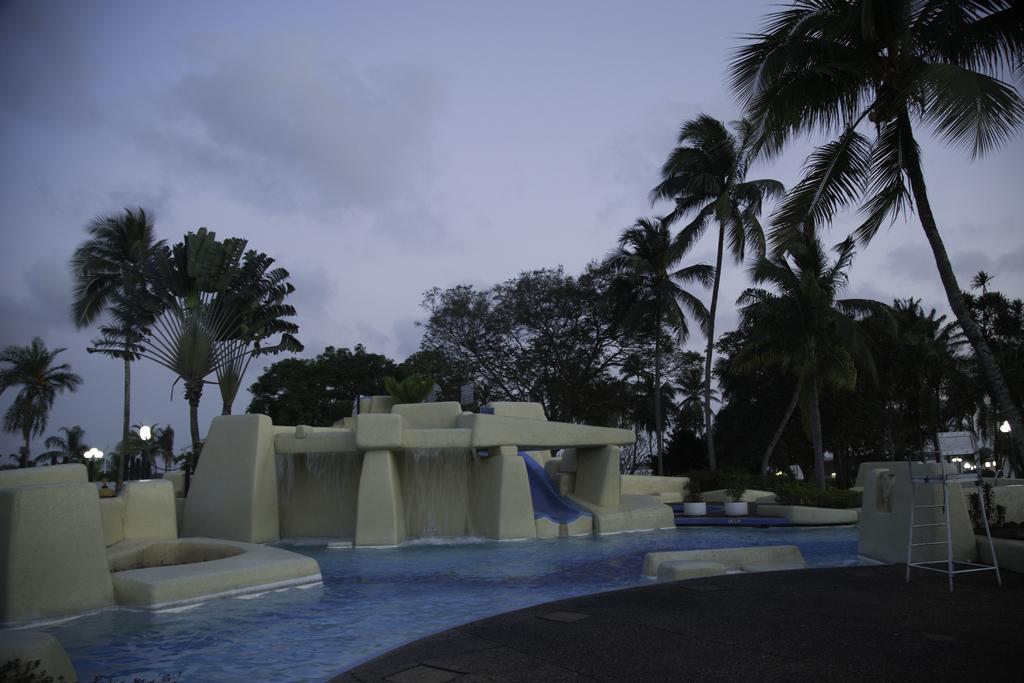 Heden Golf Hotel Abidjan Bagian luar foto