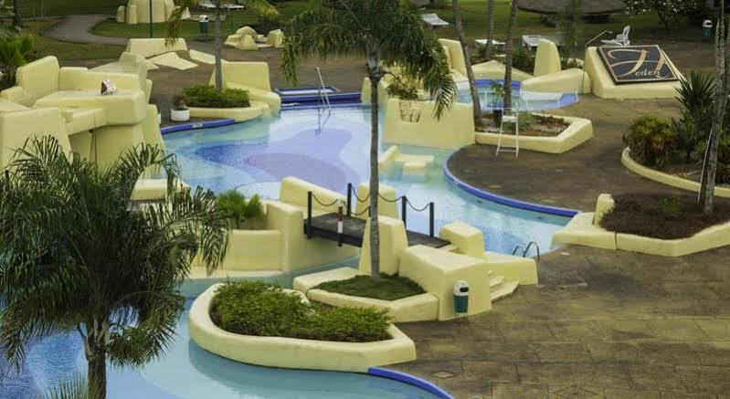 Heden Golf Hotel Abidjan Bagian luar foto
