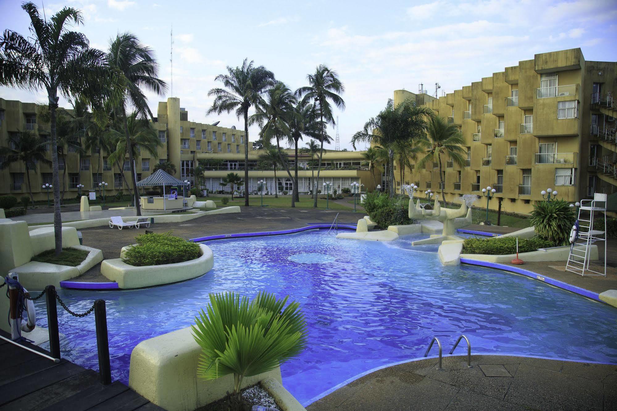 Heden Golf Hotel Abidjan Bagian luar foto